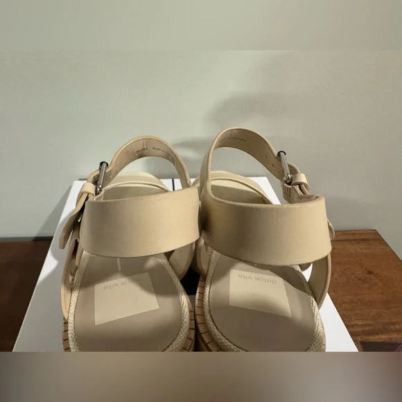 Dolce Vita Ella Platform Heel - Picture 6 of 8